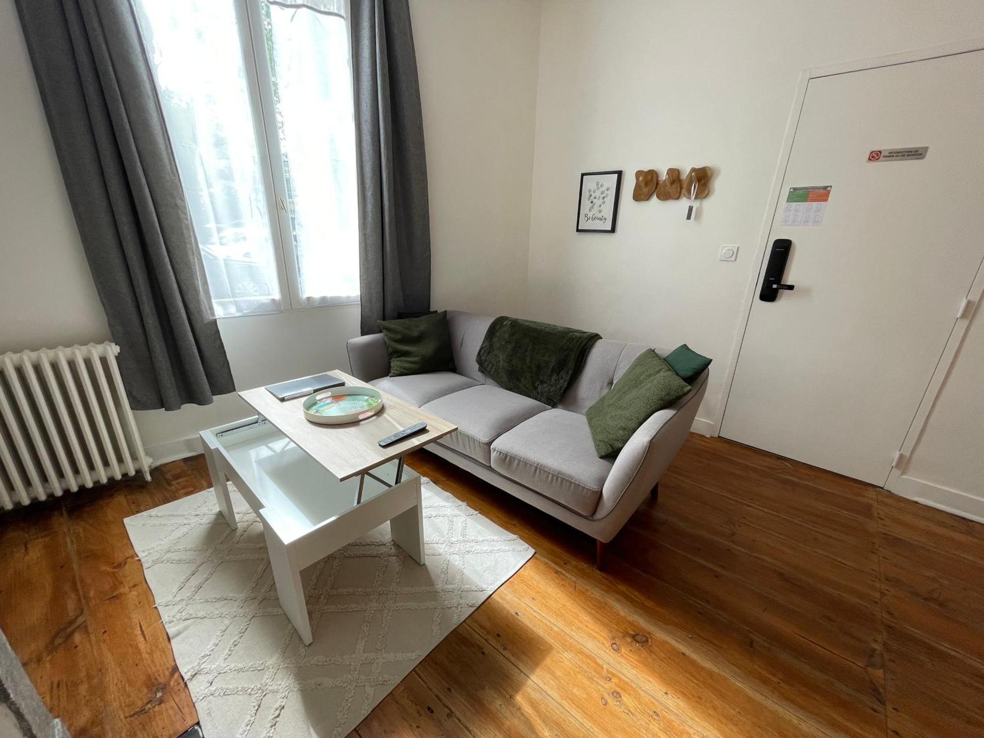 Appartement Ambiance zen à proximité de Saint Emilion à Libourne Extérieur photo