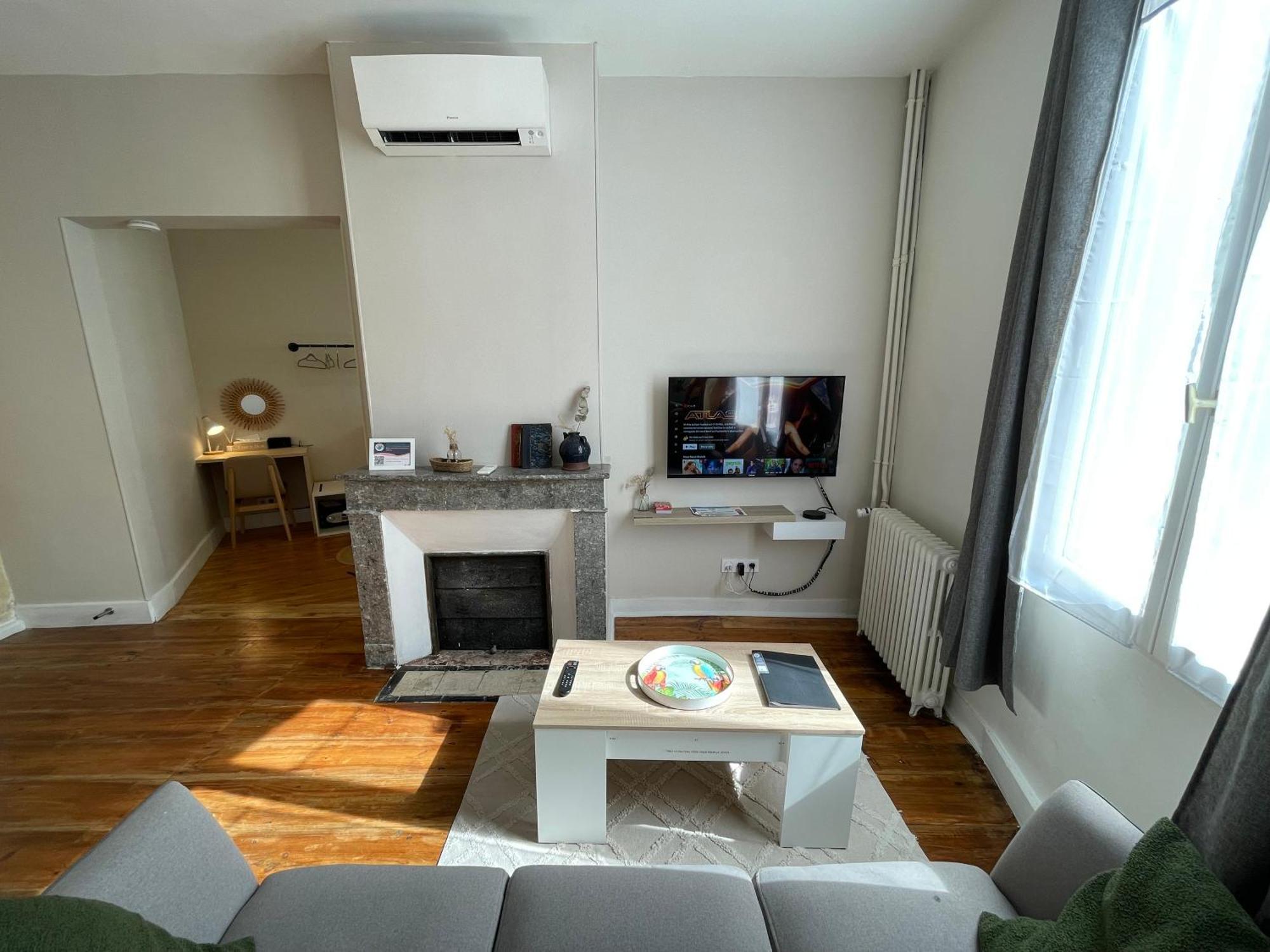 Appartement Ambiance zen à proximité de Saint Emilion à Libourne Extérieur photo