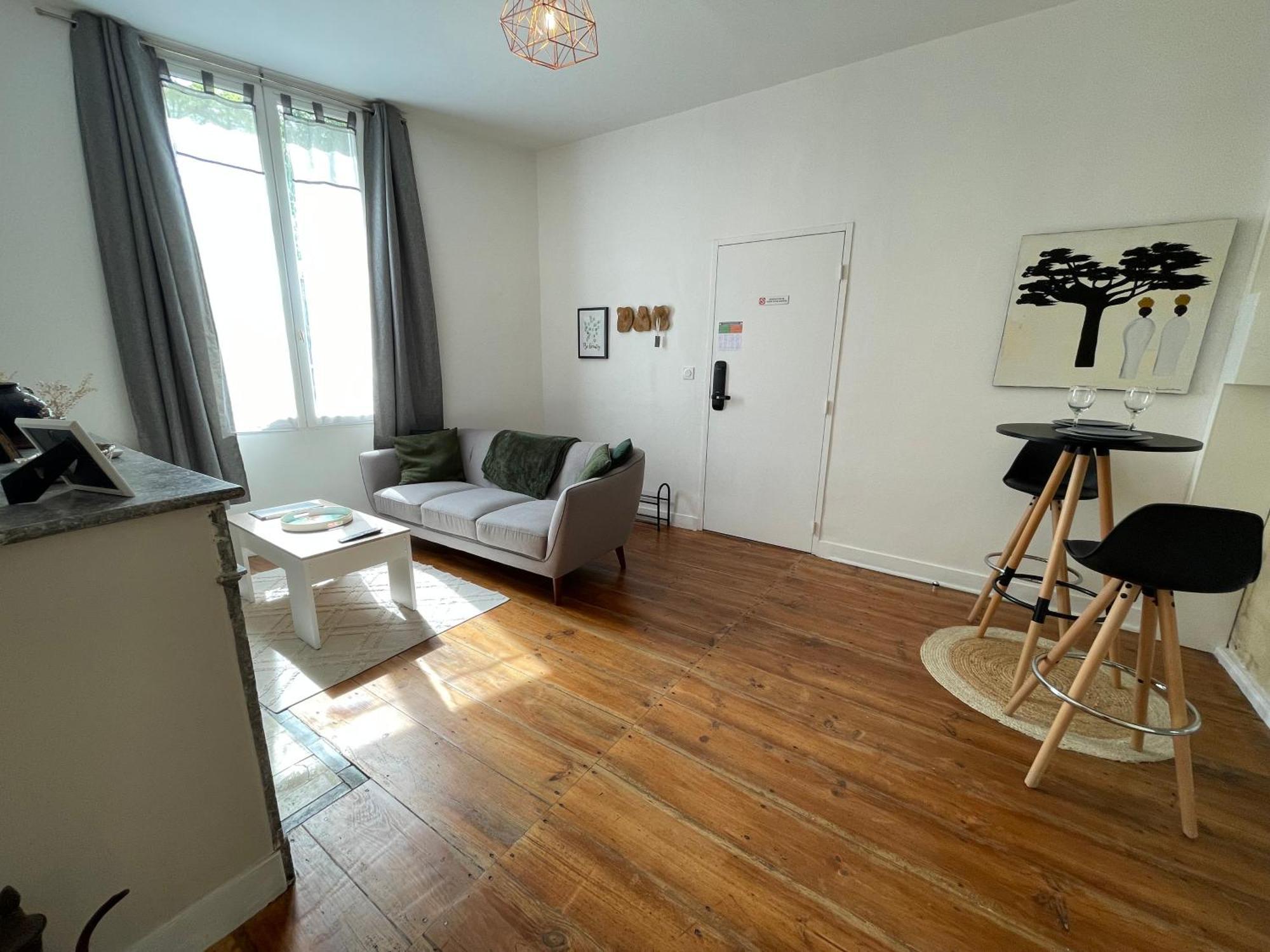 Appartement Ambiance zen à proximité de Saint Emilion à Libourne Extérieur photo