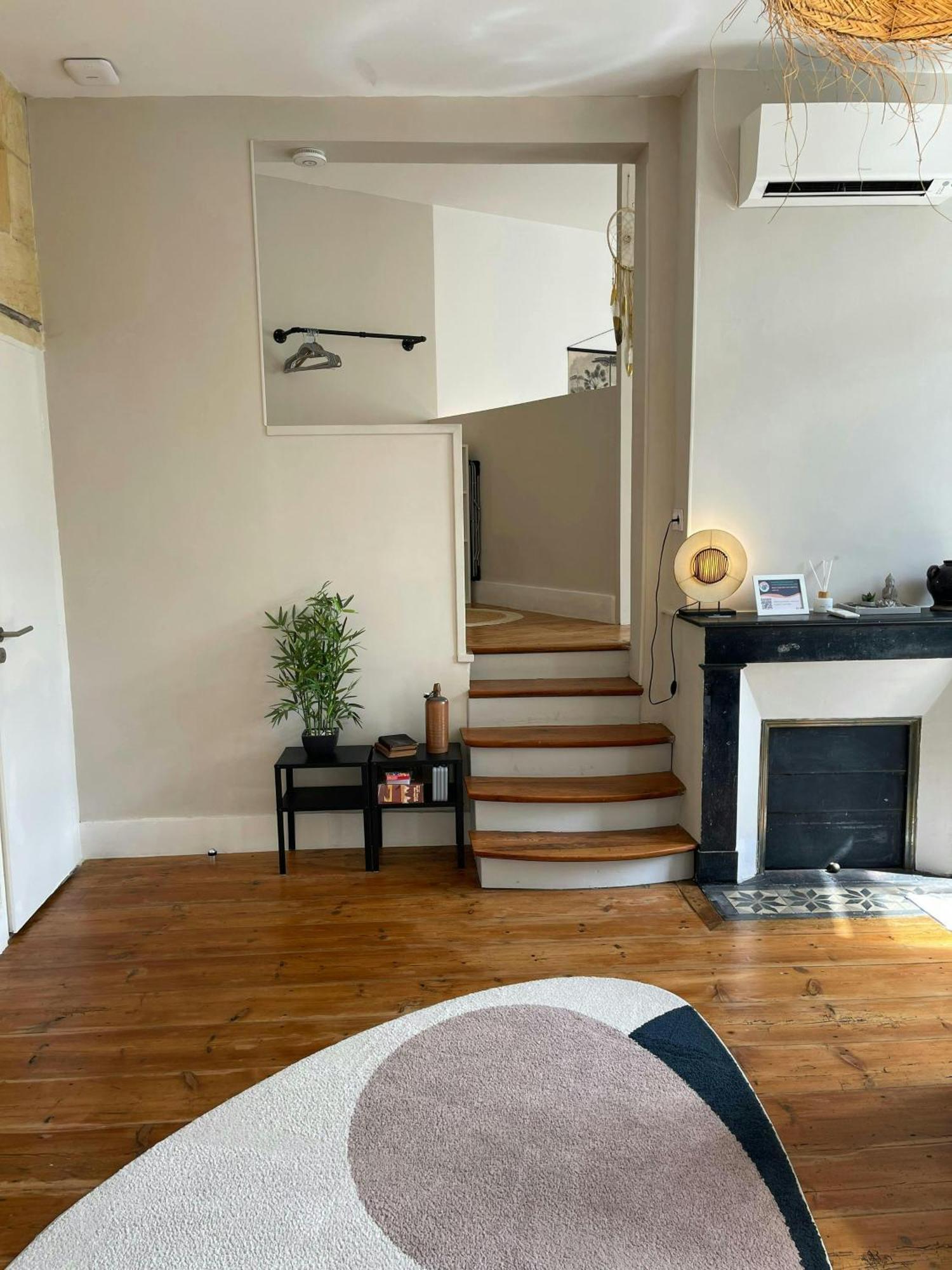 Appartement Ambiance zen à proximité de Saint Emilion à Libourne Extérieur photo