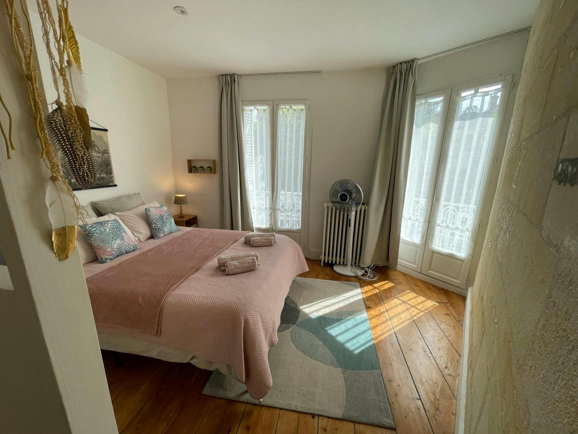 Appartement Ambiance zen à proximité de Saint Emilion à Libourne Extérieur photo